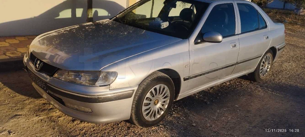 Peugeot 406