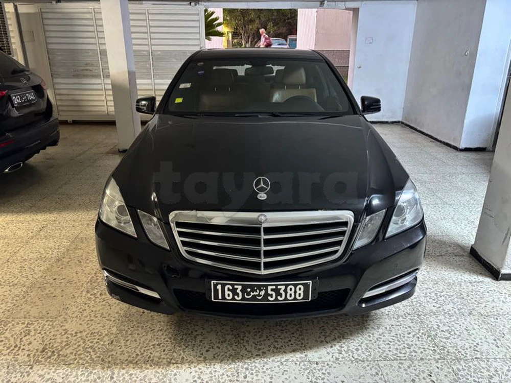 Carte voiture Mercedes-Benz Classe E