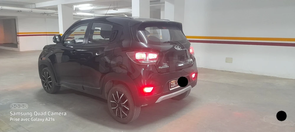 Carte voiture Mahindra Hover