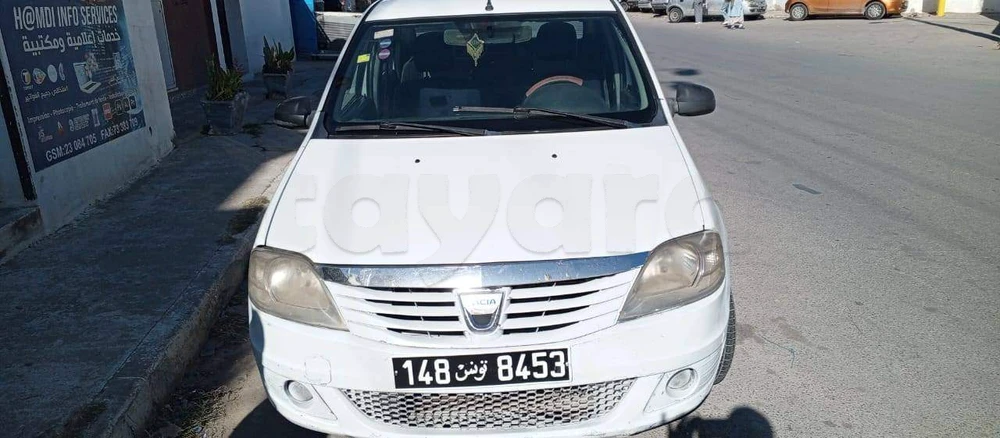 Carte voiture Dacia Logan