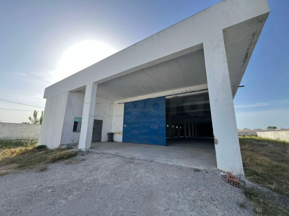 Gewerbefläche, 825 m²