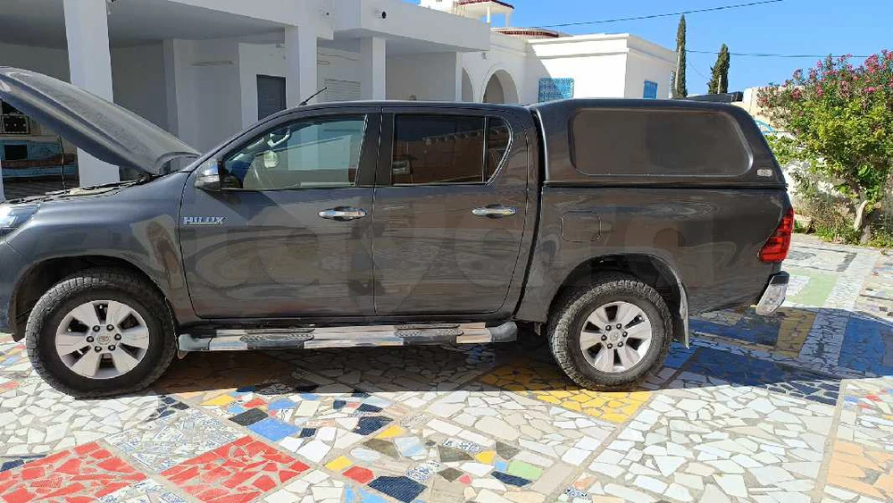 Carte voiture Toyota Hilux