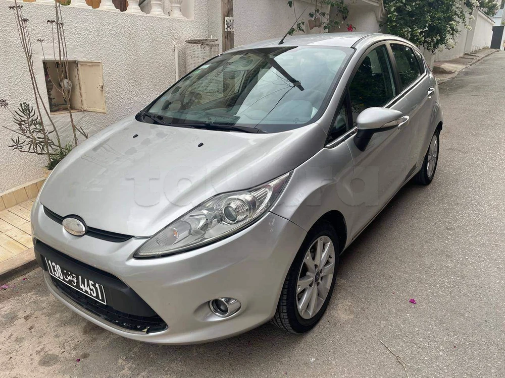 Carte voiture Ford Fiesta