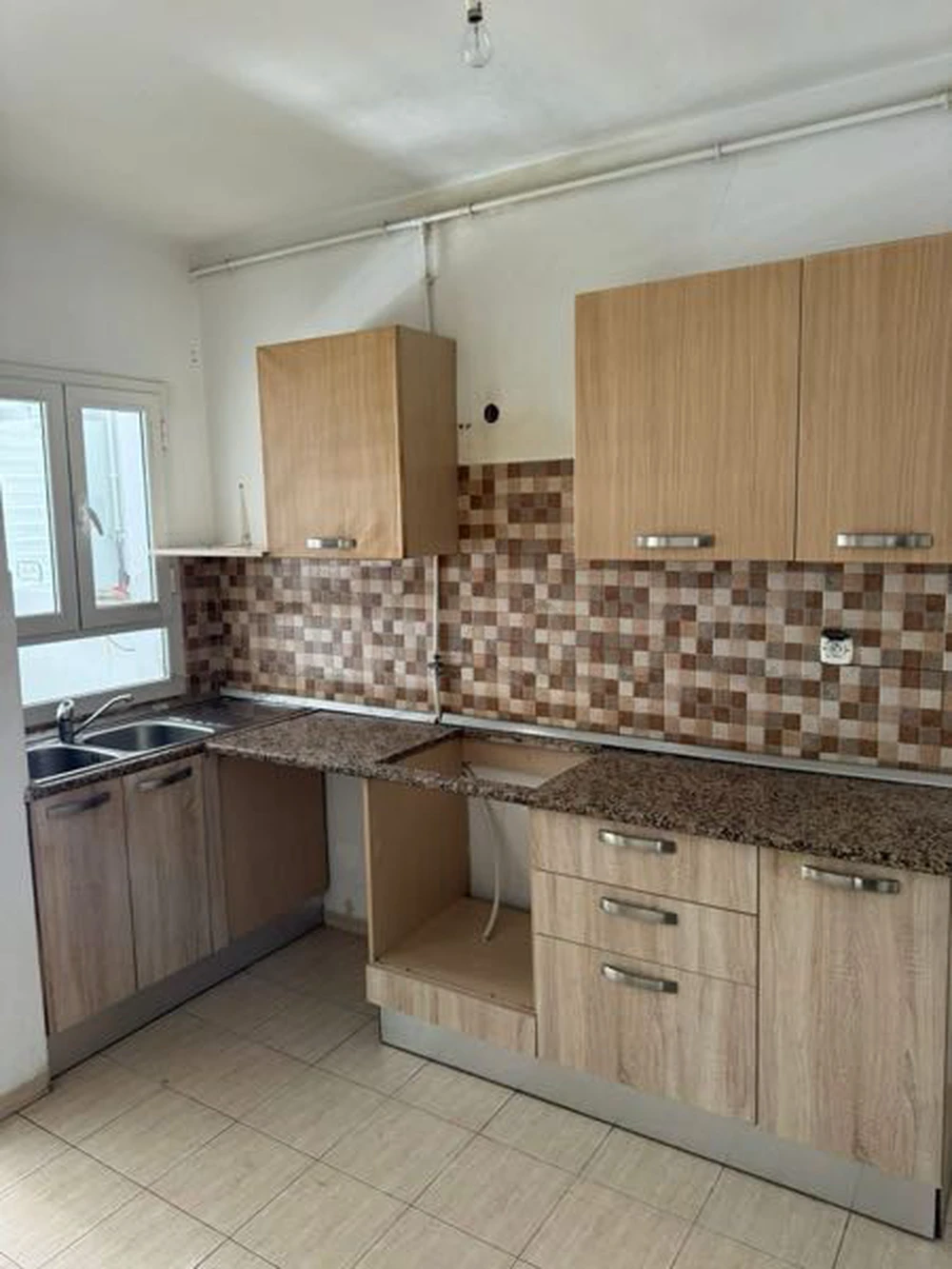 appartement standing Mourouj 4 en face métro