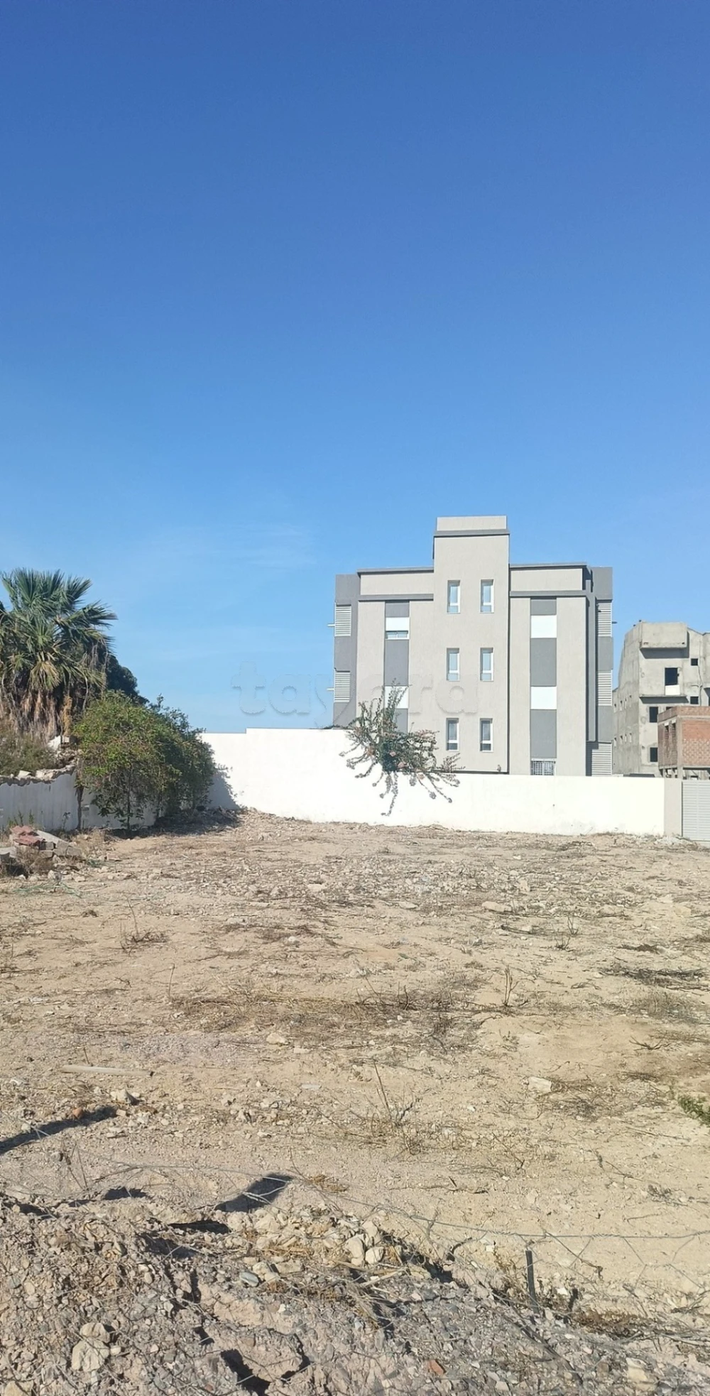 A vendre / Un lot Terrain Raoued Plage