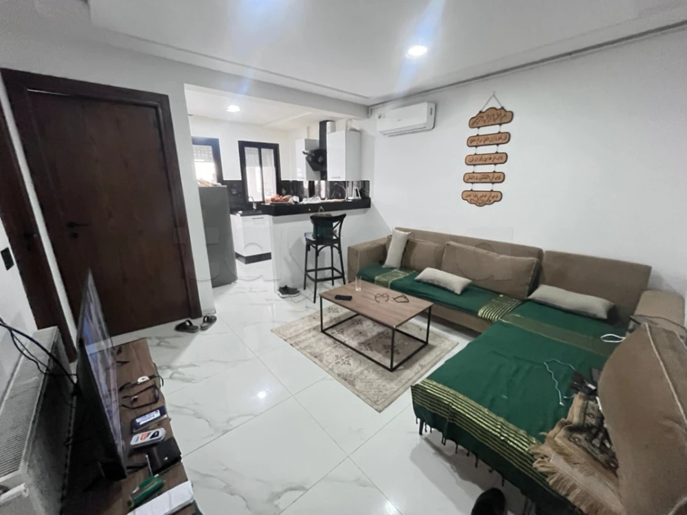 A Vendre un appartement S+1 haut standing à Cité Wahat l'Aouina.