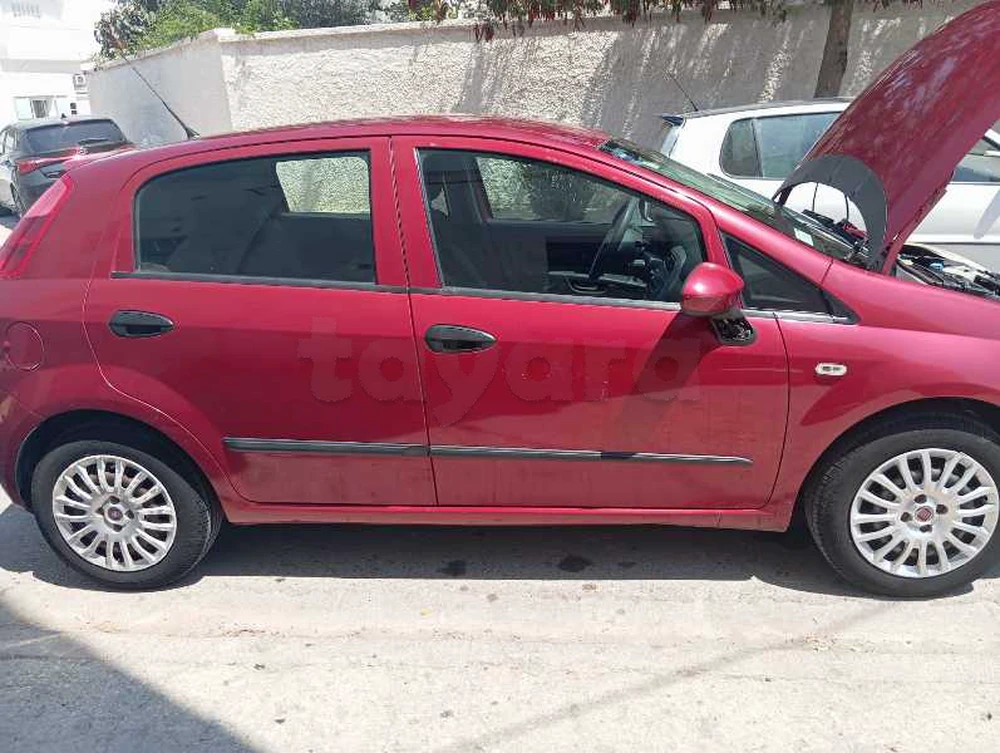 Carte voiture Fiat Grande Punto