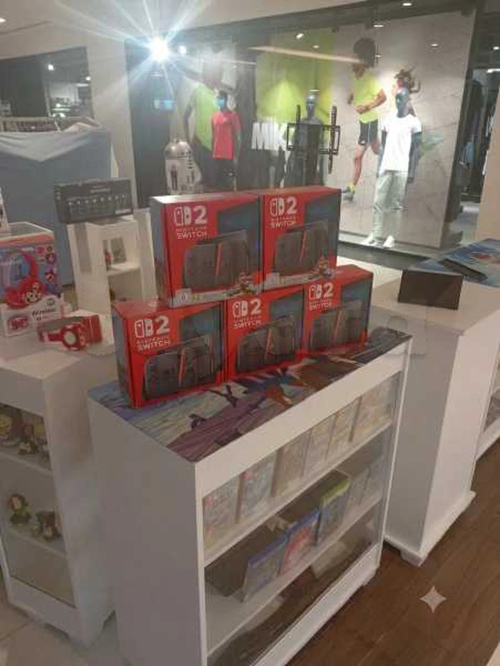 Nintendo Switch Neufs en Boîte + Casque & Accessoires Mario