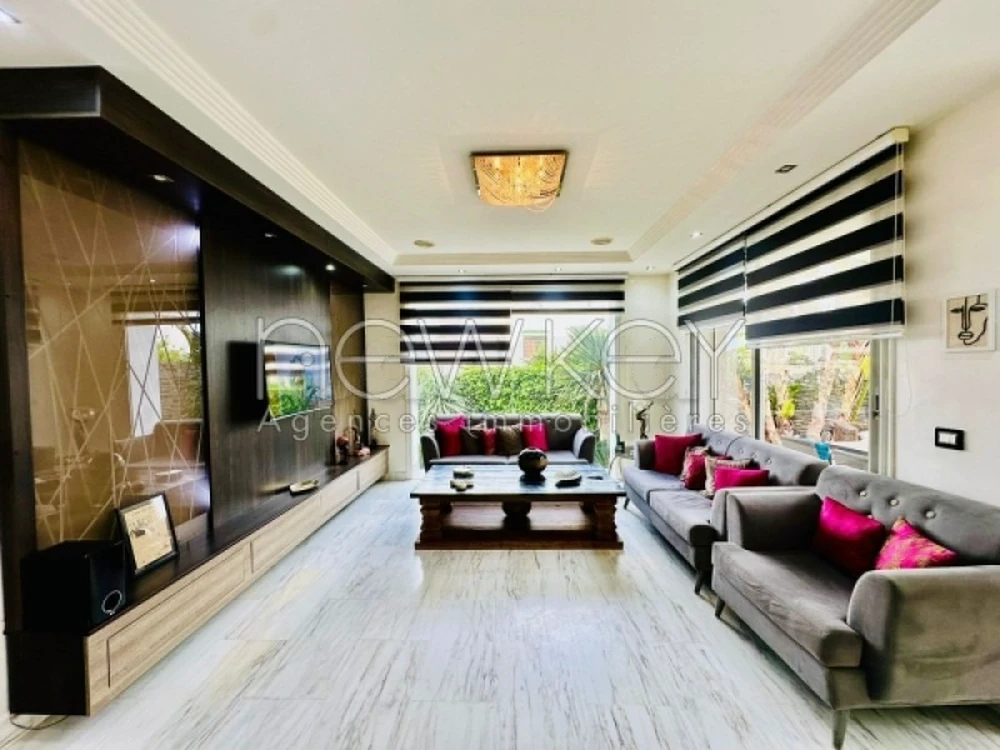 House in rynh, ltmyr1 - More