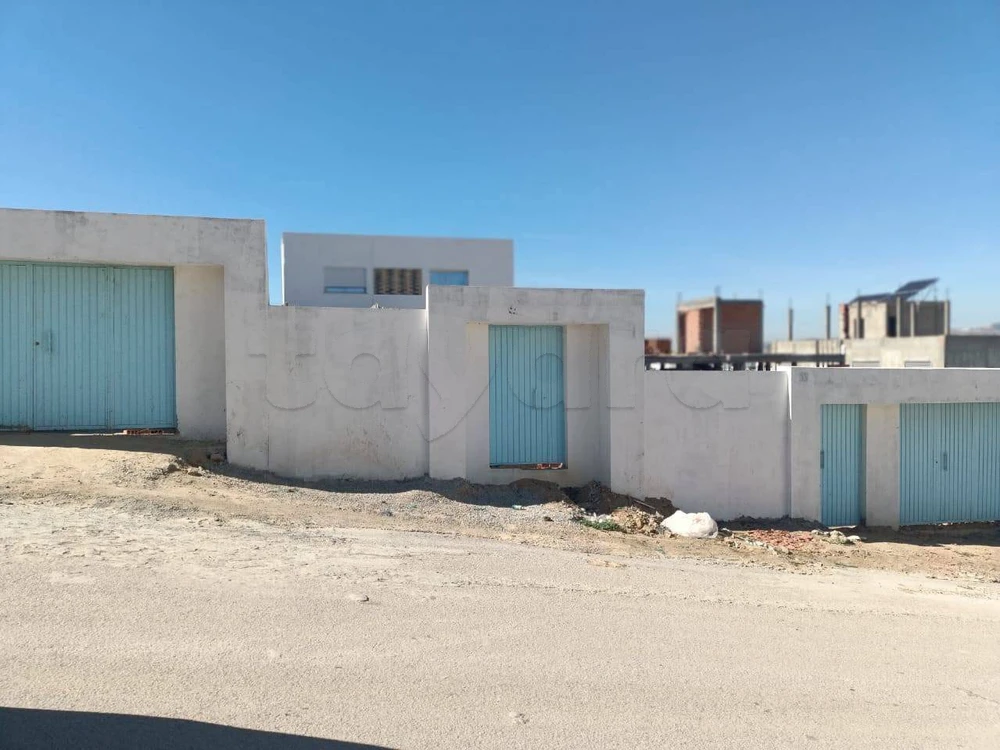 🏡 أرض للبيع بين حدائق المنزه 1 وX3 – موقع راقٍ ومميّز