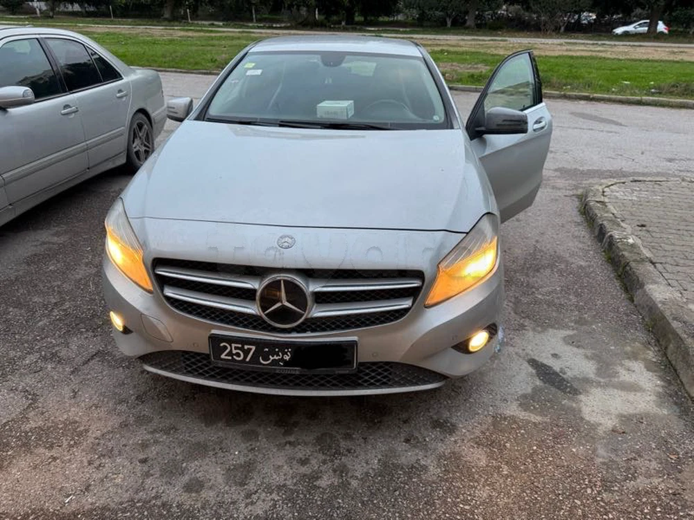 Carte voiture Mercedes-Benz Classe A