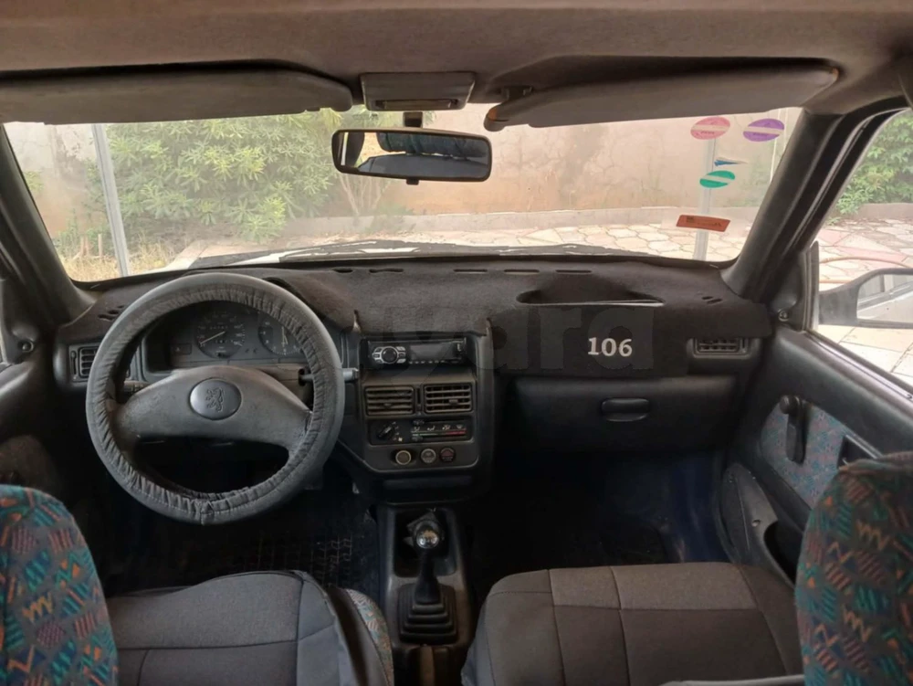 Peugeot 106