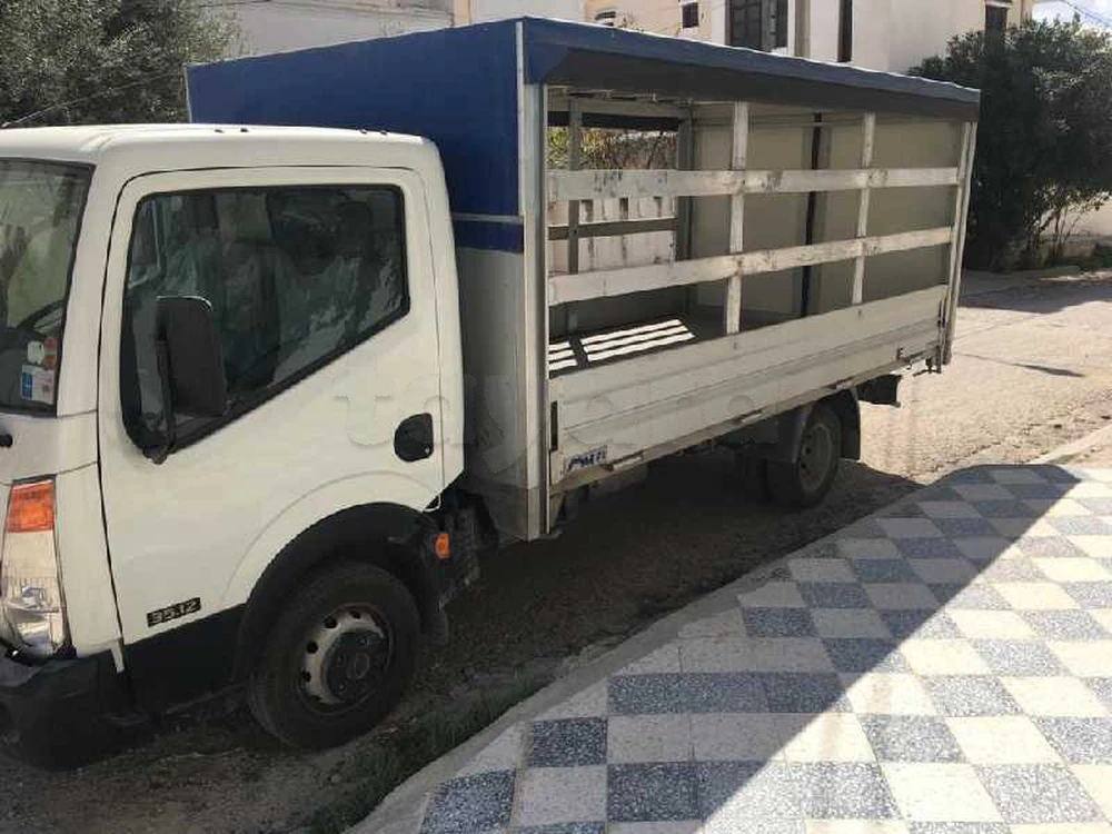 Nissan Cabstar