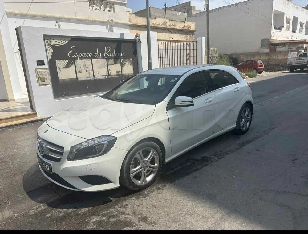 Carte voiture Mercedes-Benz Classe A