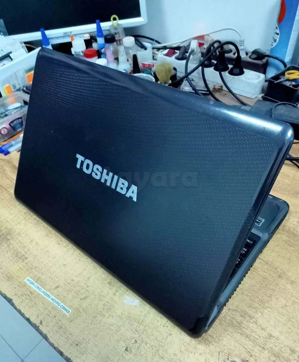 Joli PC portable Toshiba i7