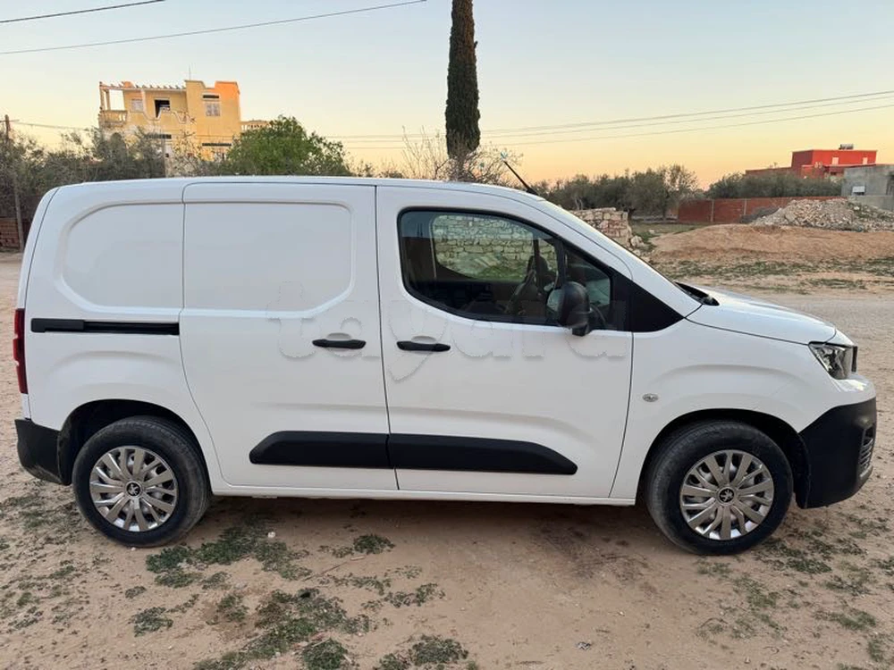 Carte voiture Peugeot Partner