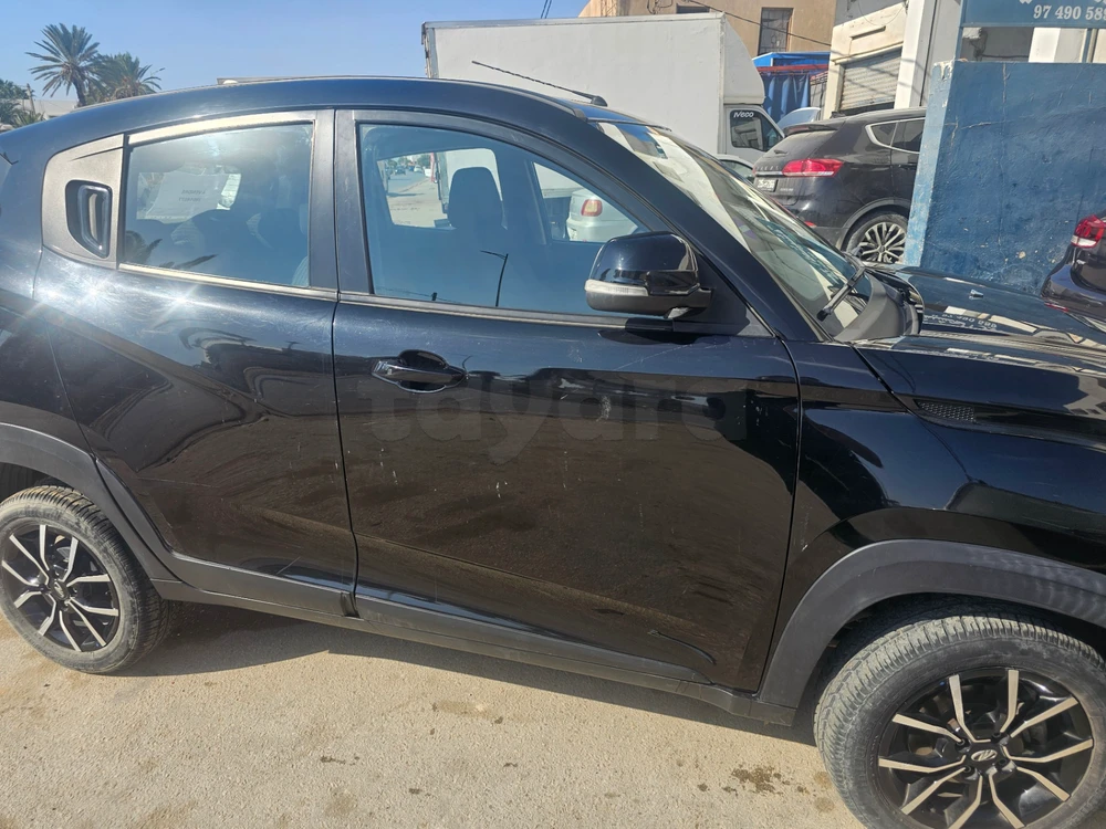Mahindra Hover