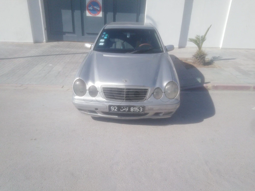 Carte voiture Mercedes-Benz Classe E