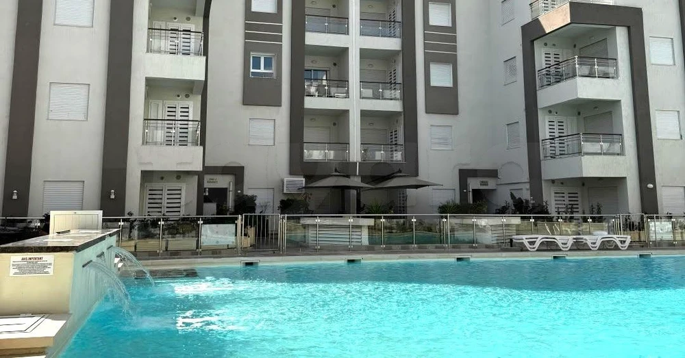 A vendre un appartement S+3 au RDC