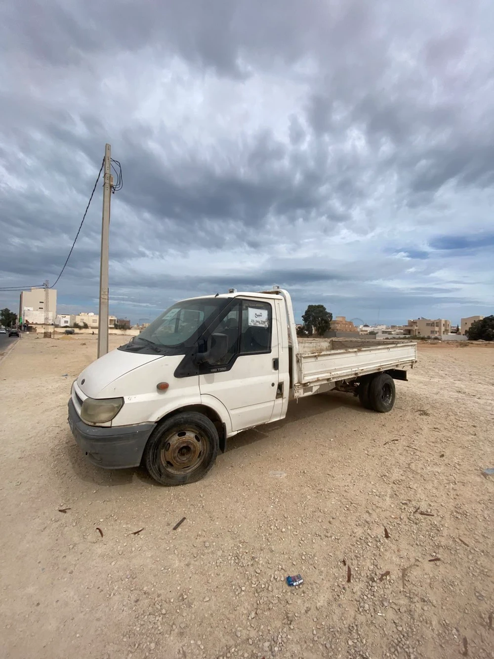 À VENDRE : FORD TRANSIT 2006