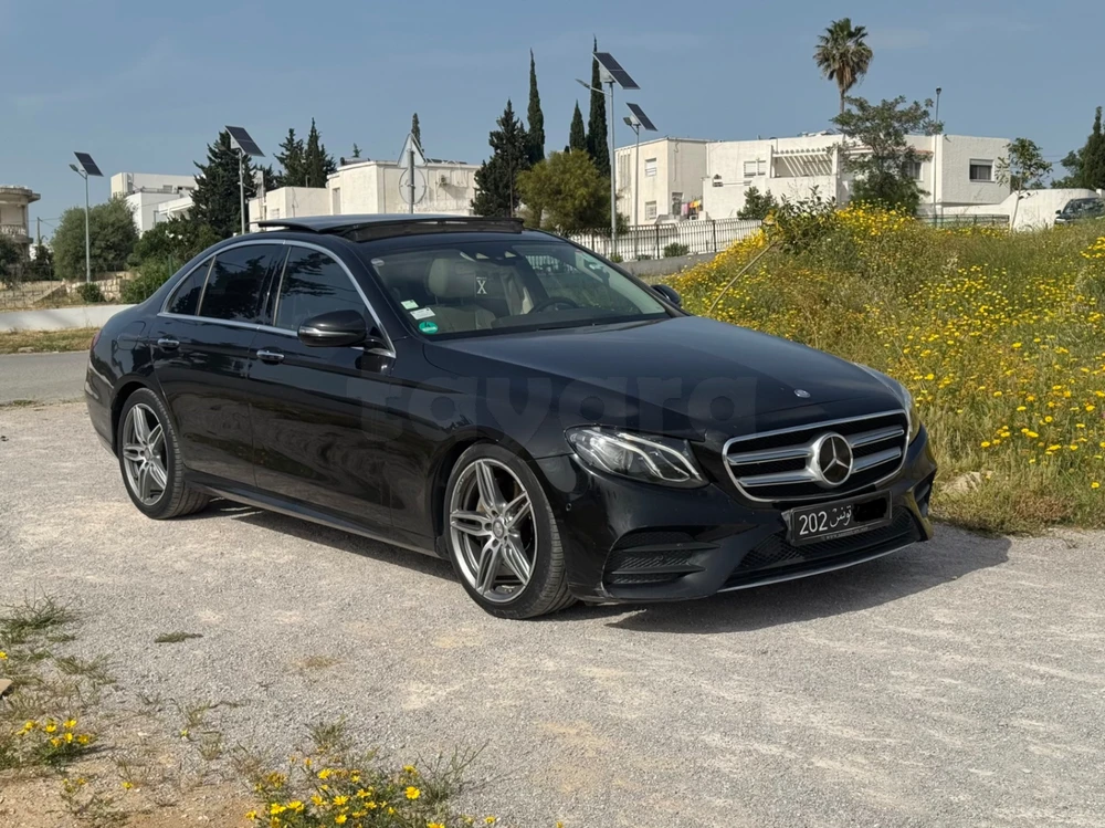 Carte voiture Mercedes-Benz Classe E