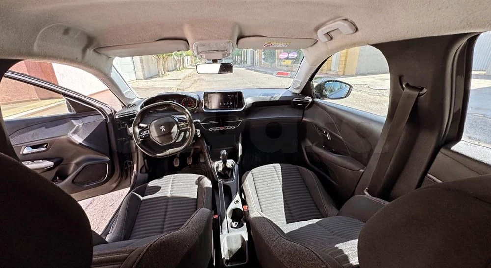 Carte voiture Peugeot 208