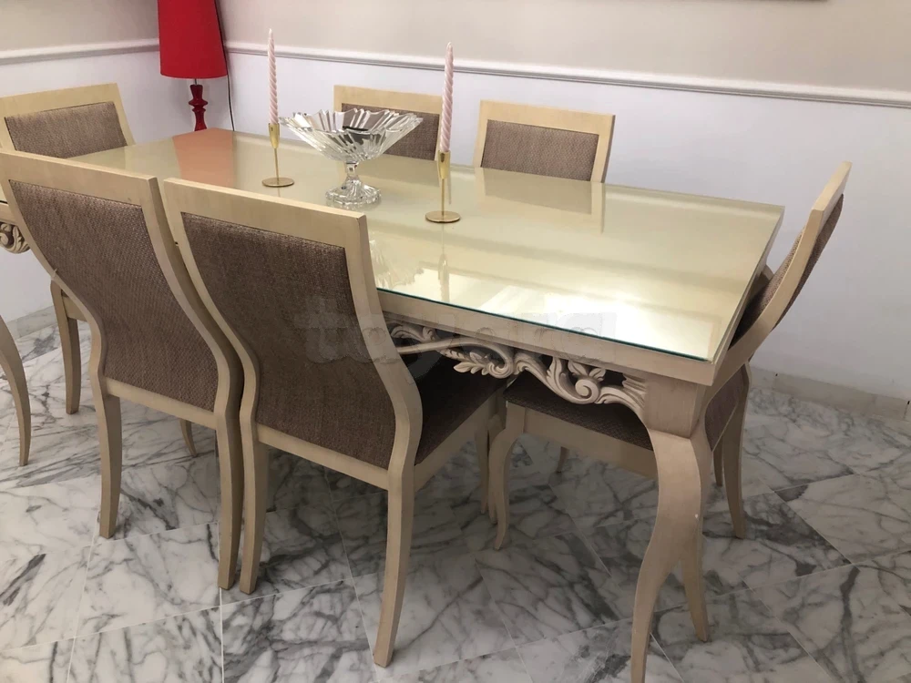 Ensemble salle à manger en parfait état : Table + 6 chaises