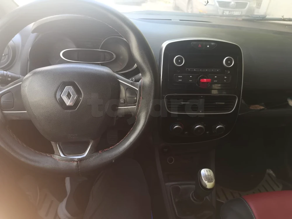 Carte voiture Renault Clio