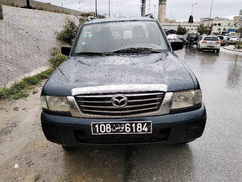 Mazda B 2500