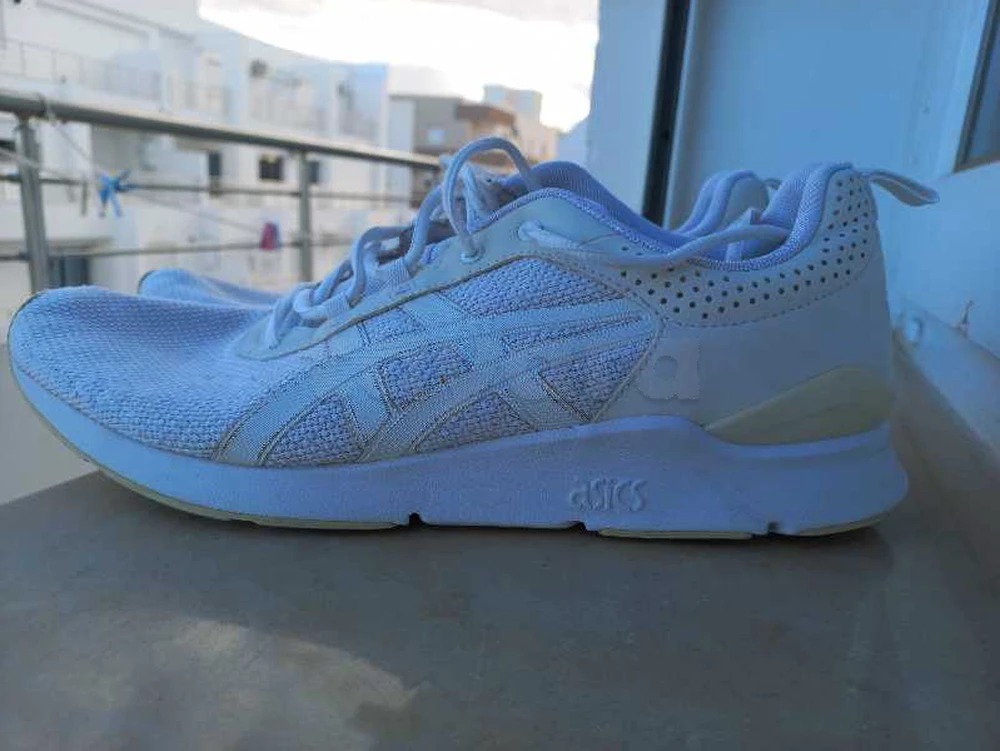 Prix asics en outlet tunisie