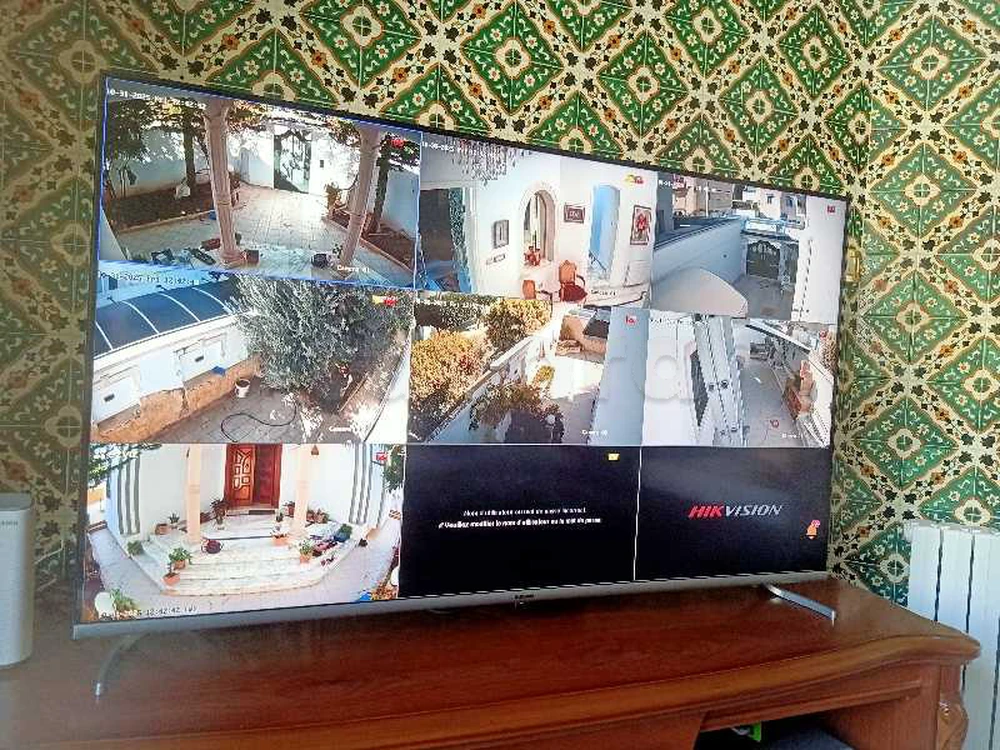 فني في انضمة الحماية الاكترونية / Technicien cameras