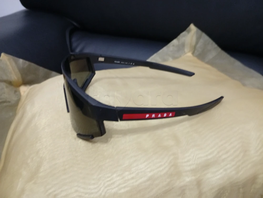 Prada linea rossa