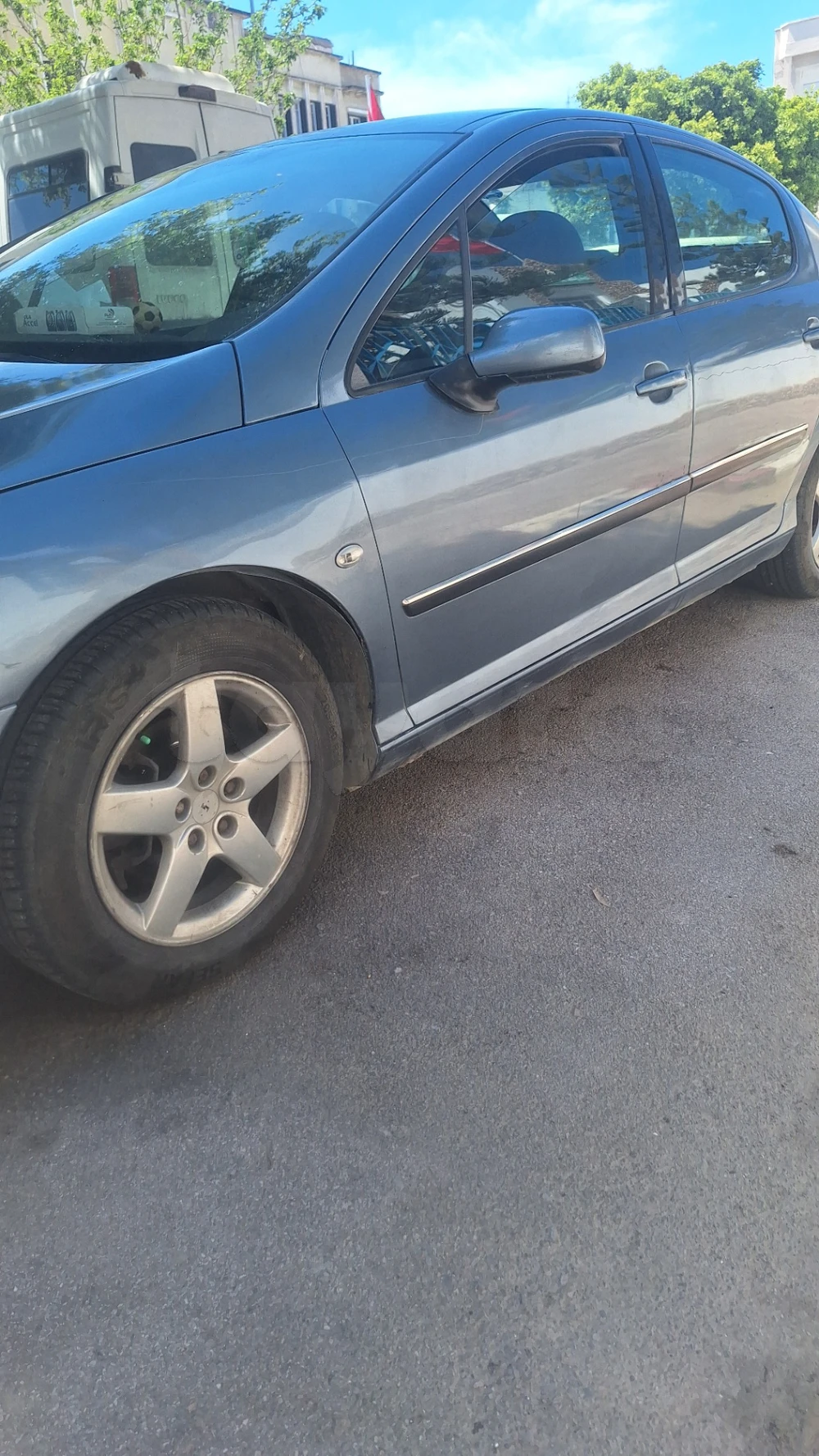 Peugeot 407