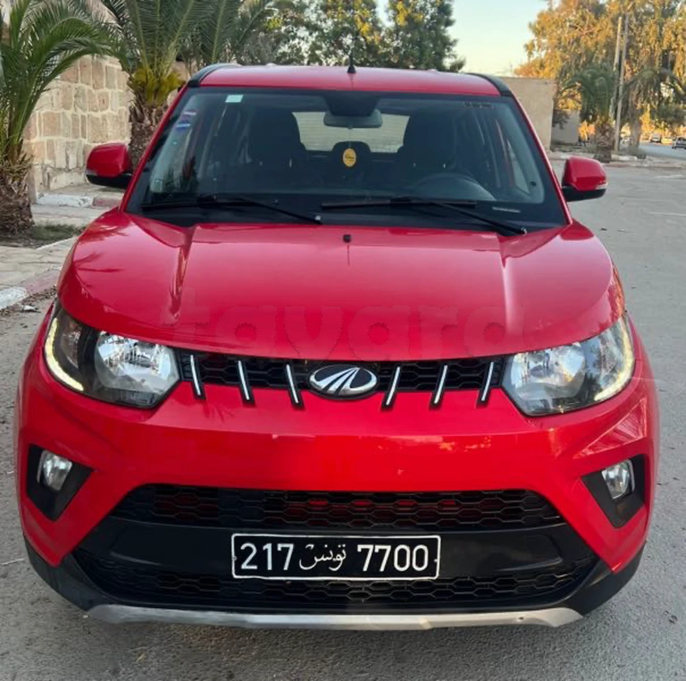 Carte voiture Mahindra Hover