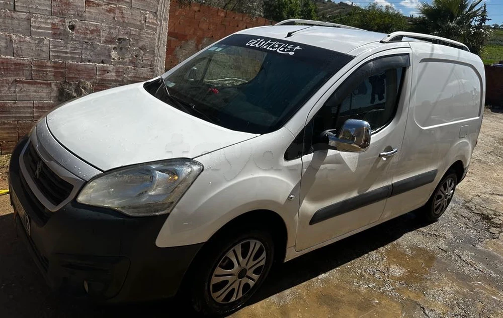 Carte voiture Peugeot Partner