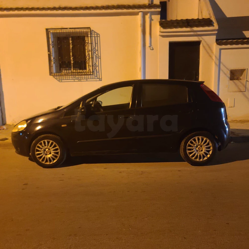 Carte voiture Fiat Punto