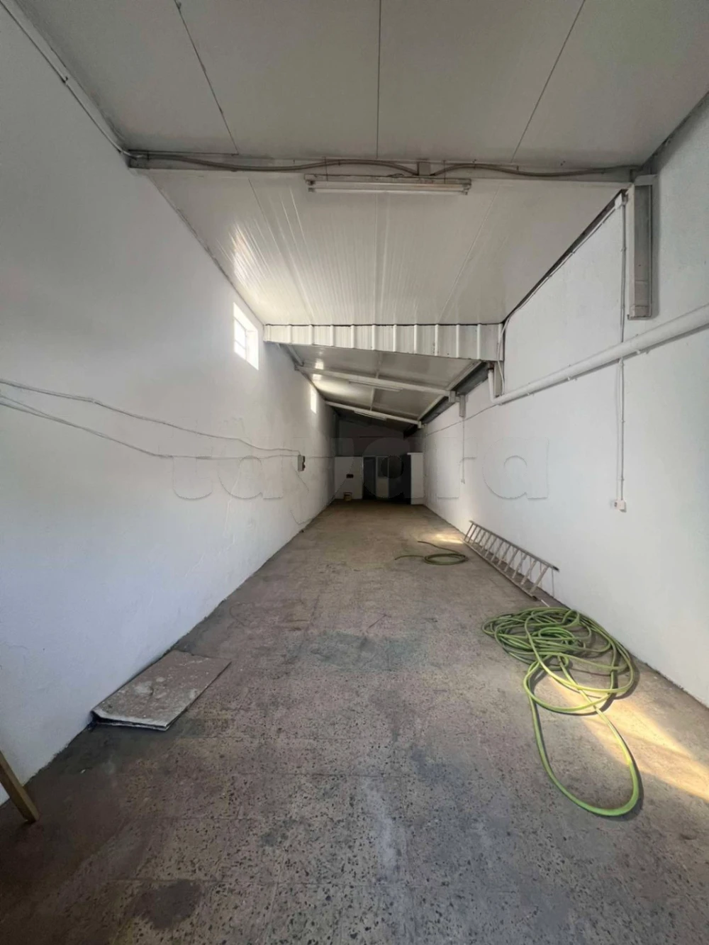 Dépôt de 120m a Ezzahra