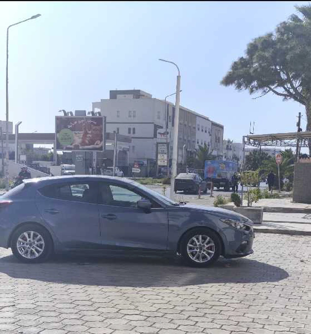 Carte voiture Mazda 3