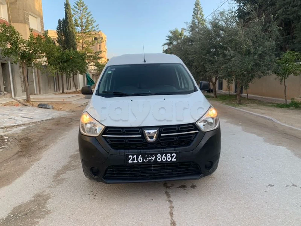 Carte voiture Dacia Dokker