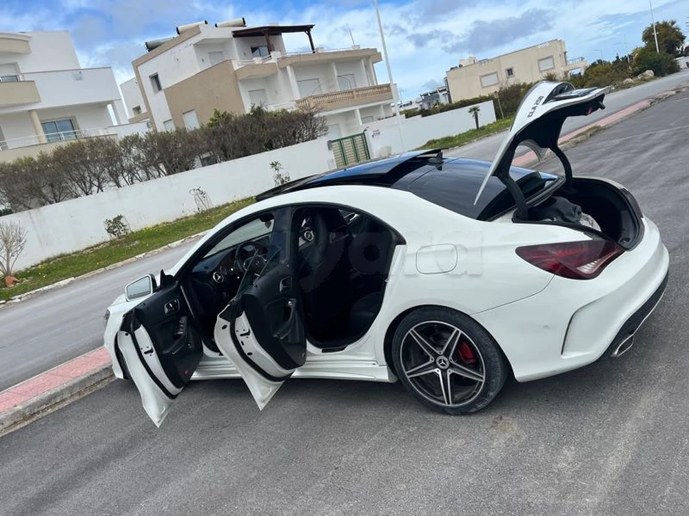 Carte voiture Mercedes-Benz Classe CLA