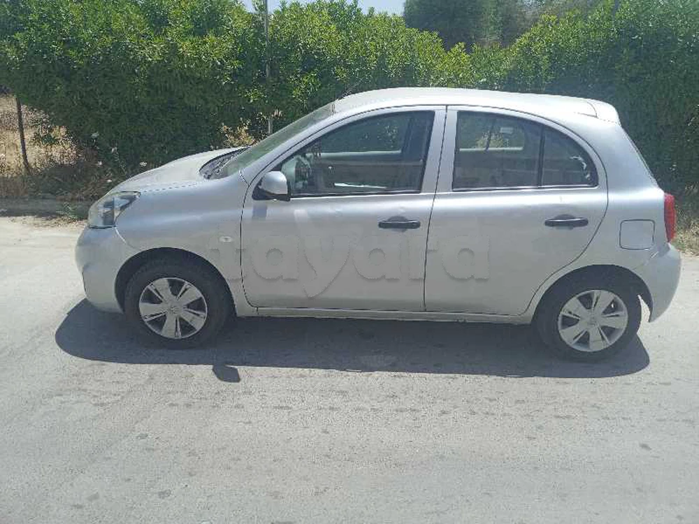 Carte voiture Nissan Micra