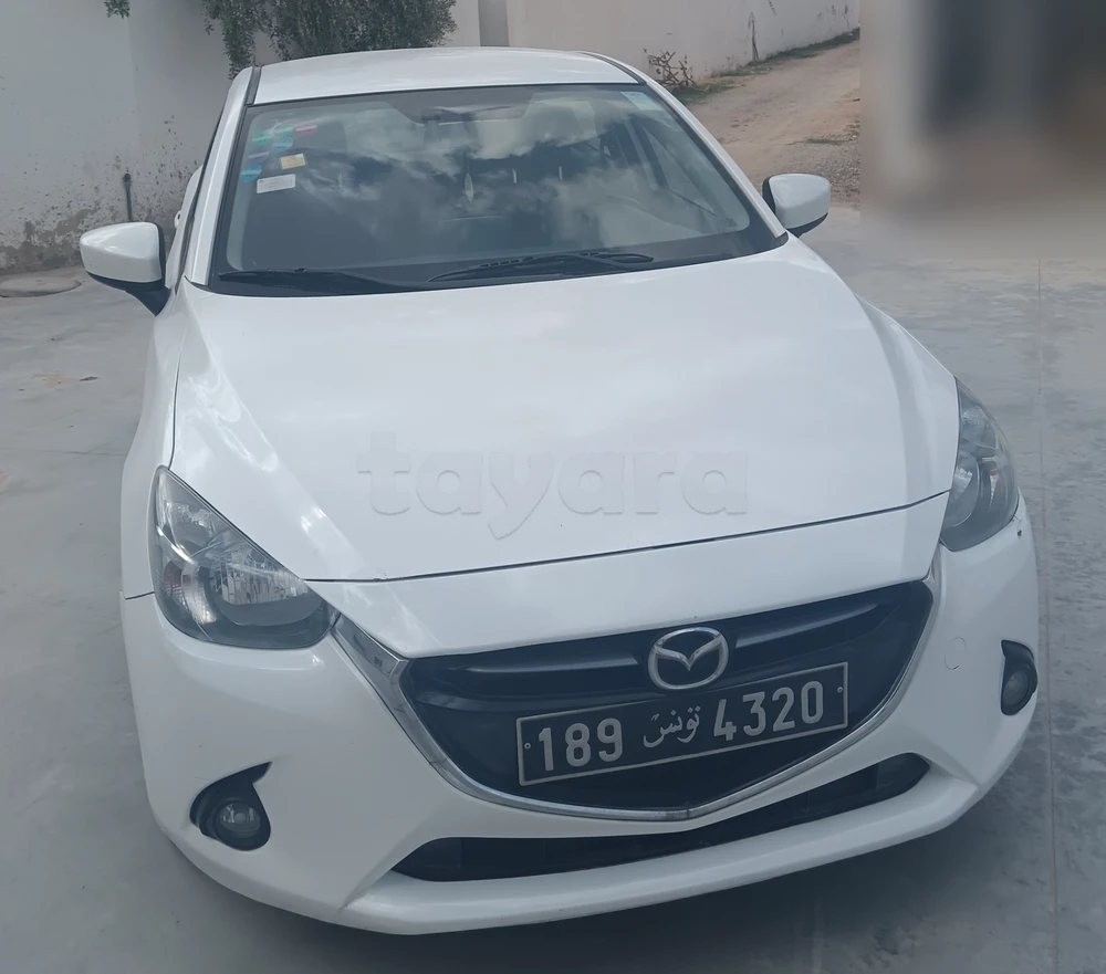 Mazda 2 Sedan