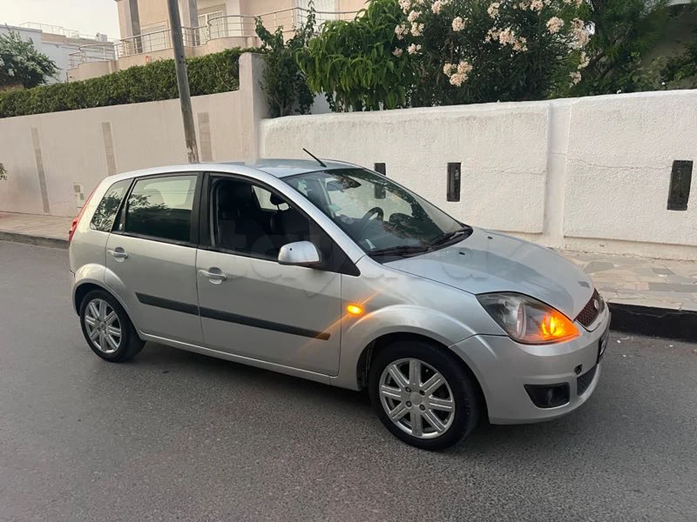Carte voiture Ford Fiesta
