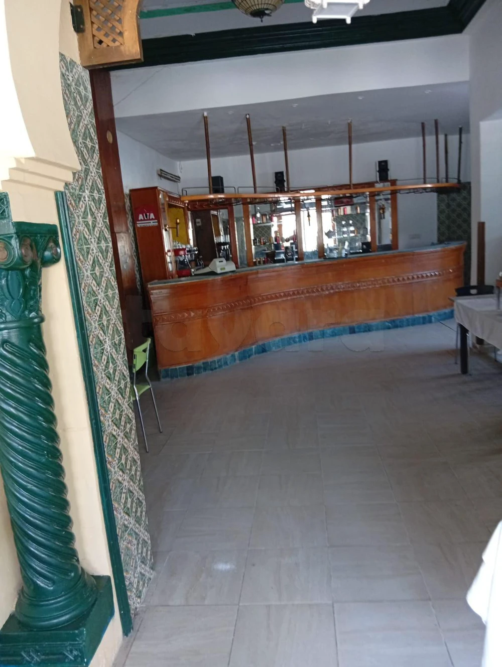 A louer en Gérance Libre un Café Resto bien équiper ce trouve à la Zone industrielle Lac trois le Kram