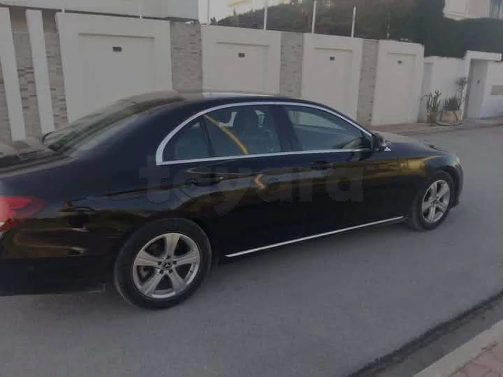 Carte voiture Mercedes-Benz Classe E