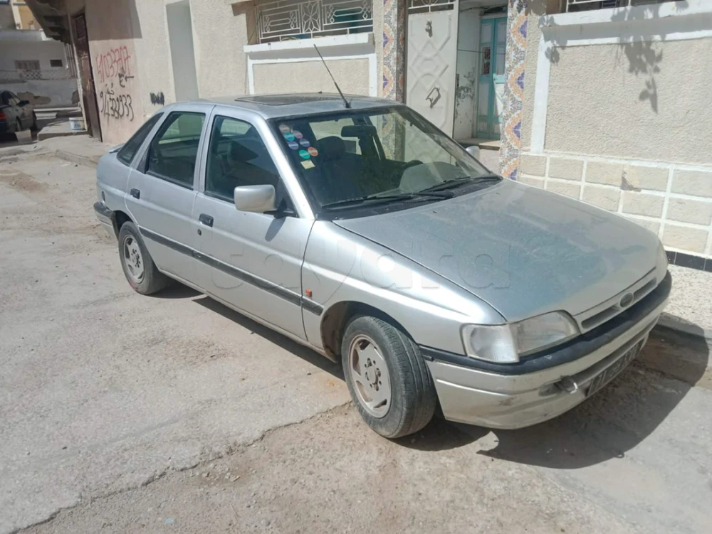 Carte voiture Ford Escort