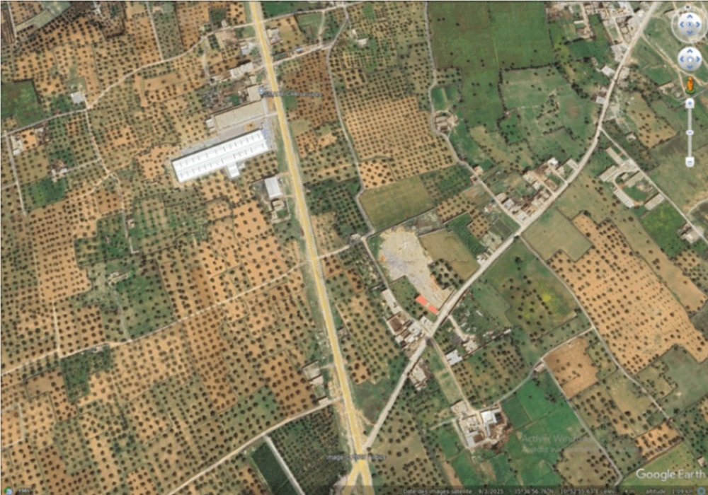 terrain 1413 m²