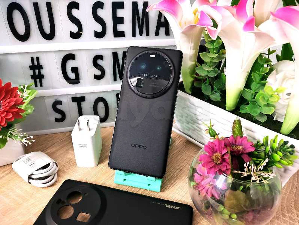 Oppo Find X6 pro 5G {12+12 go/256}Snapdragon 🐲8 Gen 2 État Neuf
📞52687077📞