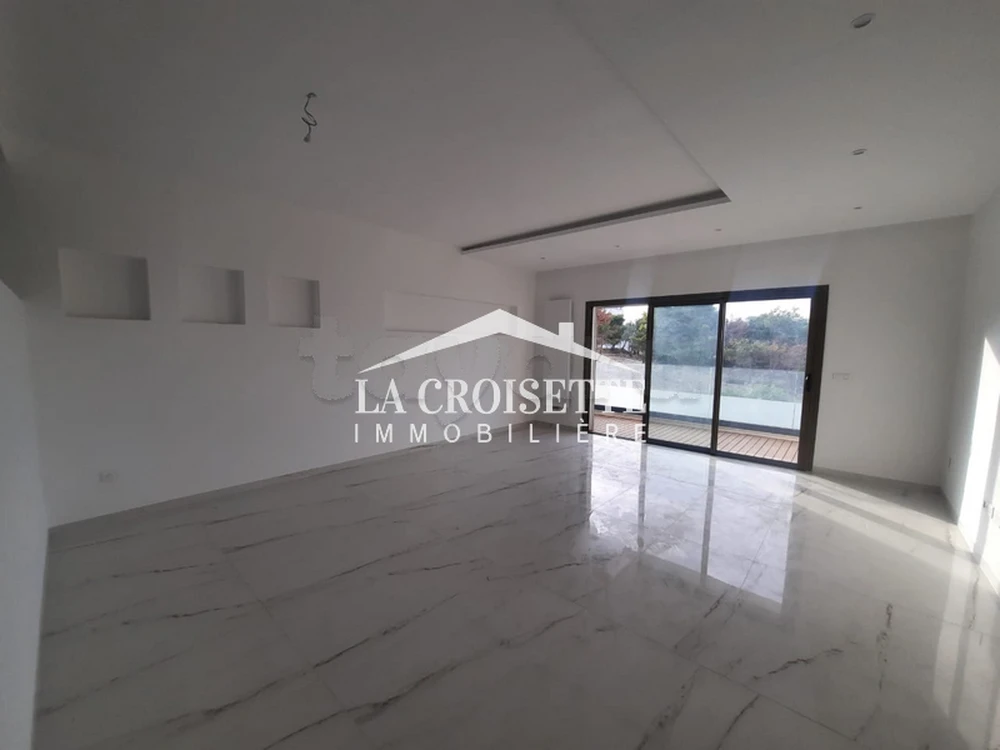Duplex S+2 avec terrasse à louer à Gammarth MDL0573
