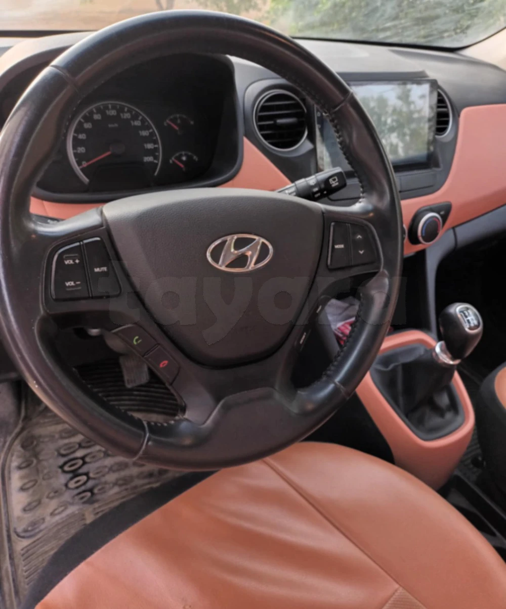 Carte voiture Hyundai i10